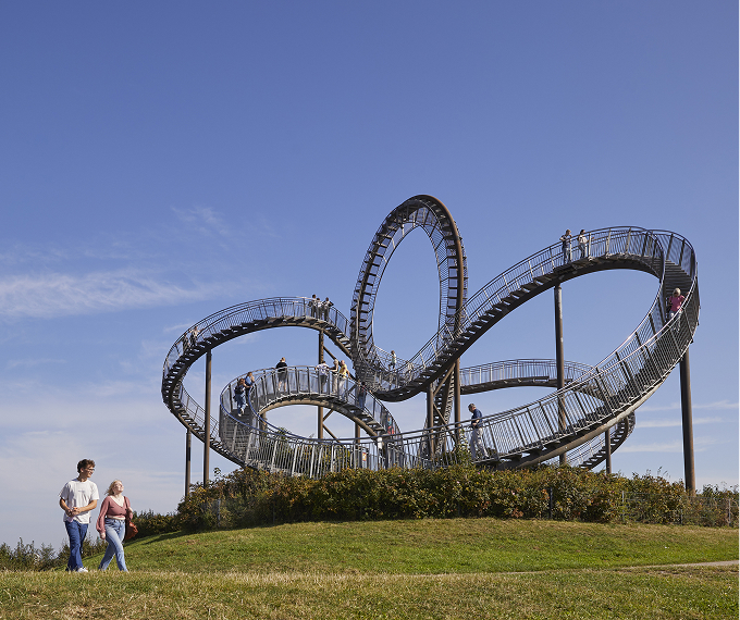 Kunst, die bewegt:
Tiger & Turtle